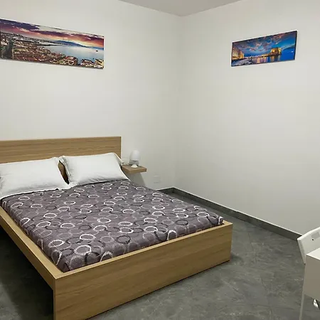 Suite Home Πανσιόν Νάπολη